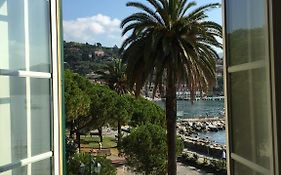 Una Finestra sul Mare